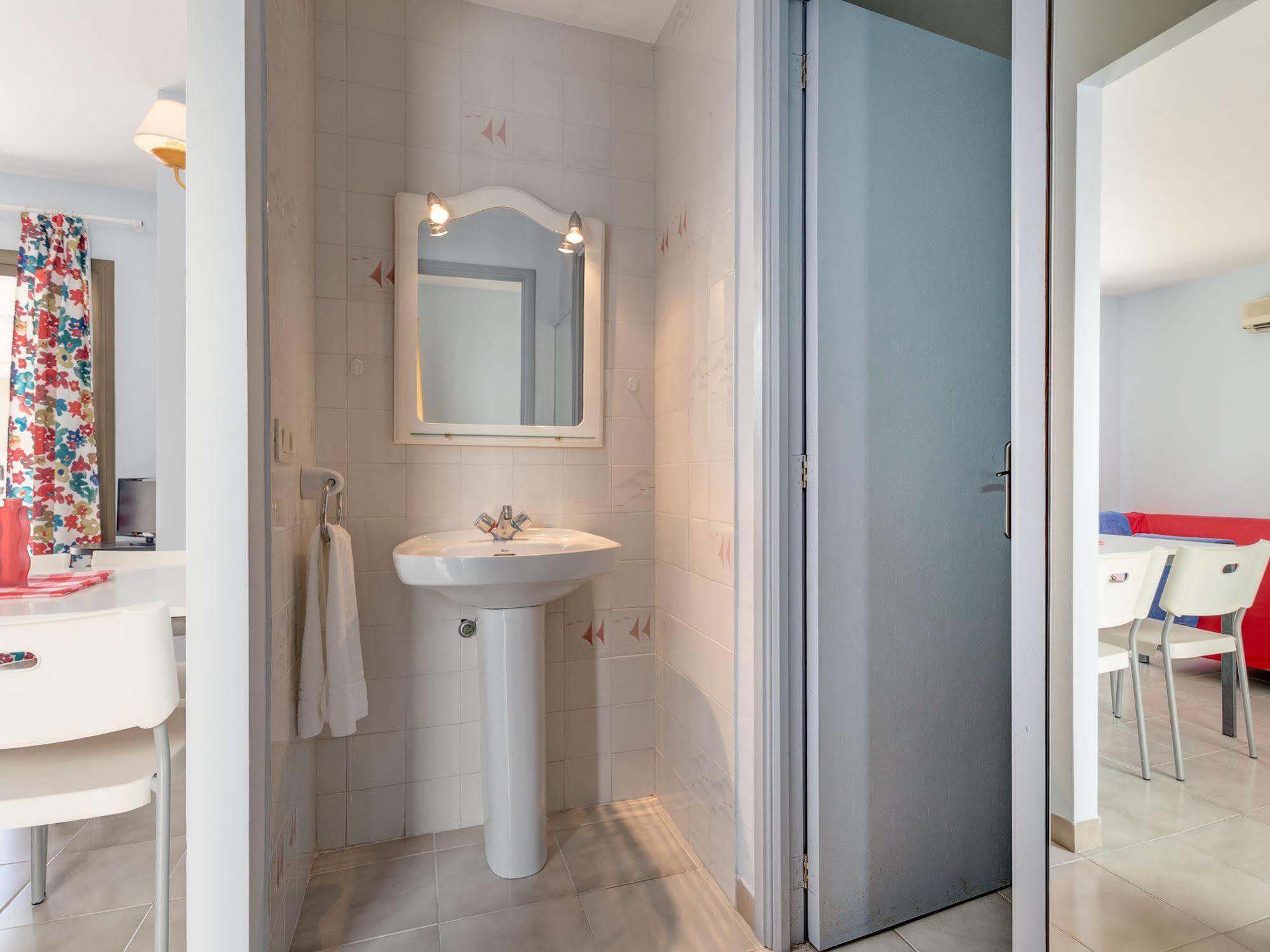 Apartamentos Lago Colonia de Sant Jordi Εξωτερικό φωτογραφία